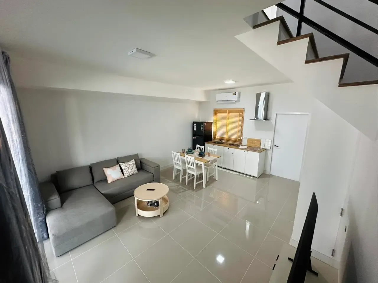 เช่าบ้าน ห้องรับแขก @บางพลี สมุทรปราการ