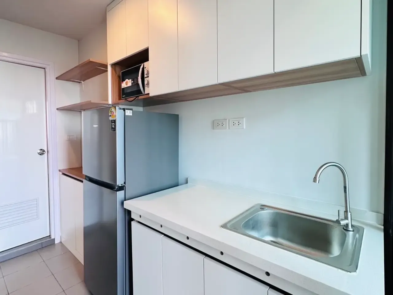 เช่าคอนโด เคาน์เตอร์ครัว @ธนบุรี กรุงเทพ