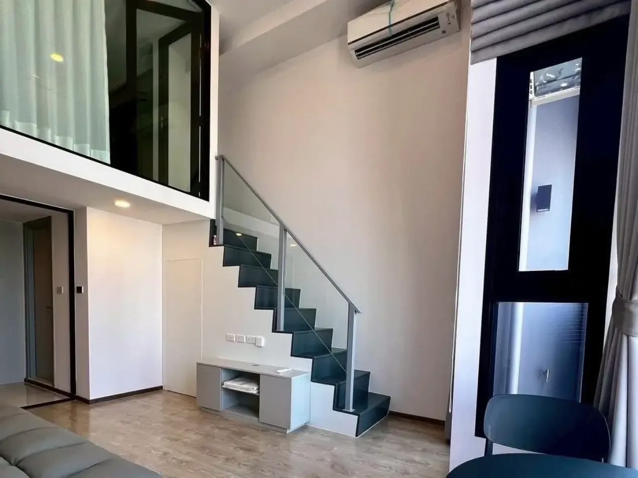 เช่าคอนโด ทางขึ้นชั้น2 @ห้วยขวาง กรุงเทพ