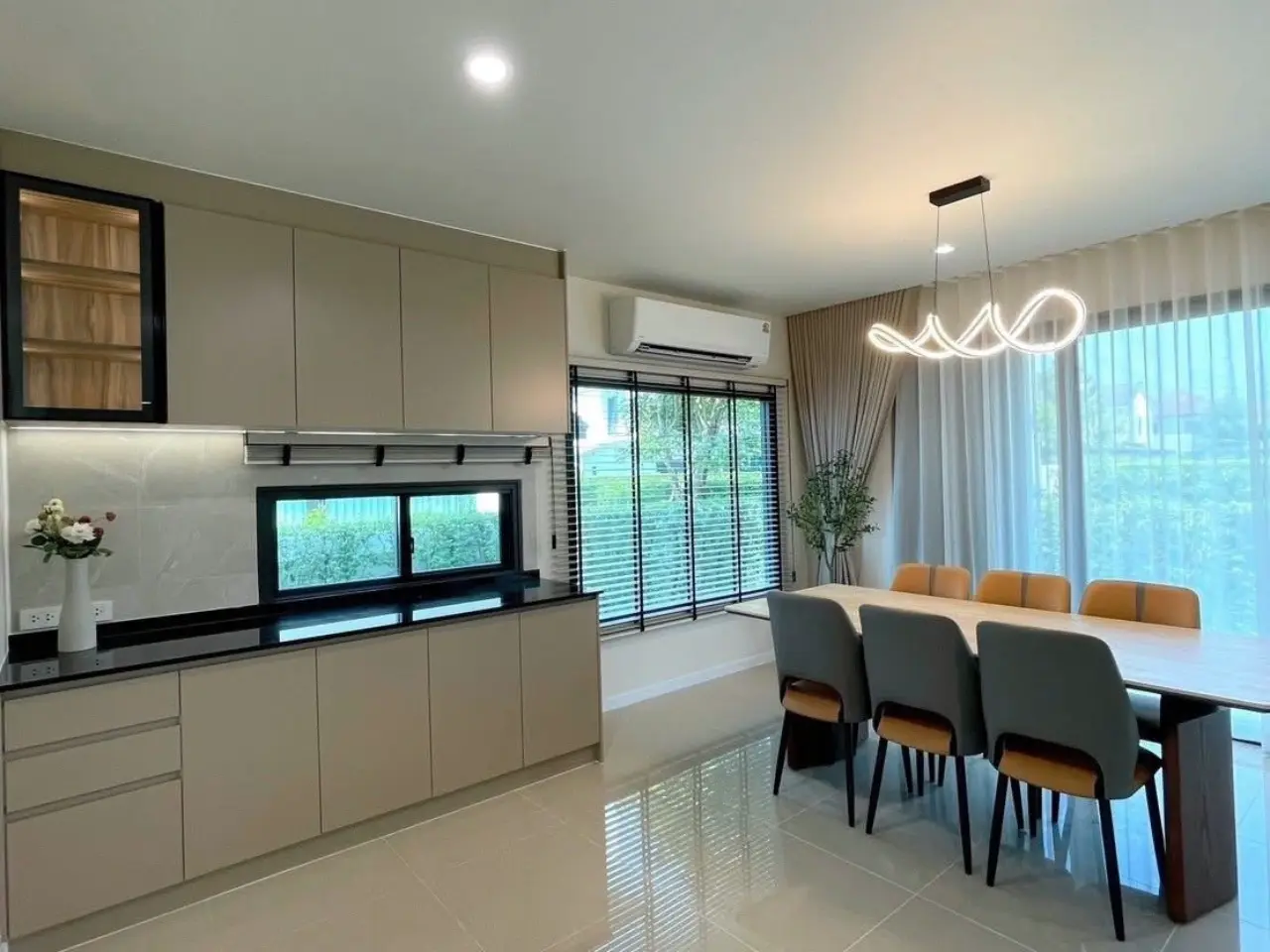 ปล่อยเช่า พิมนารา ศรีนครินทร์-บางนา ขนาด57.60 ตร.ว. ที่จอดรถ2 คัน - ห้องครัว