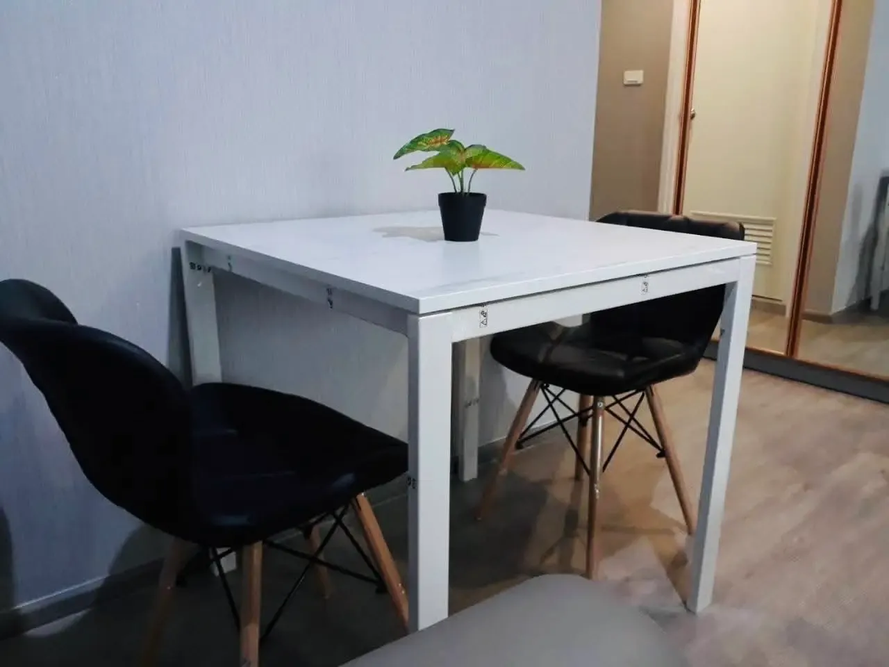 เช่าคอนโด โต๊ะกินข้าว @สายไหม กรุงเทพ