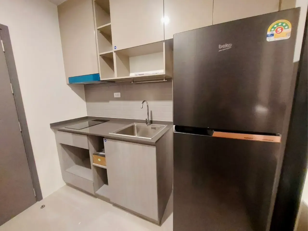 เช่าคอนโด เคาน์เตอร์ครัว @บางกะปิ กรุงเทพ