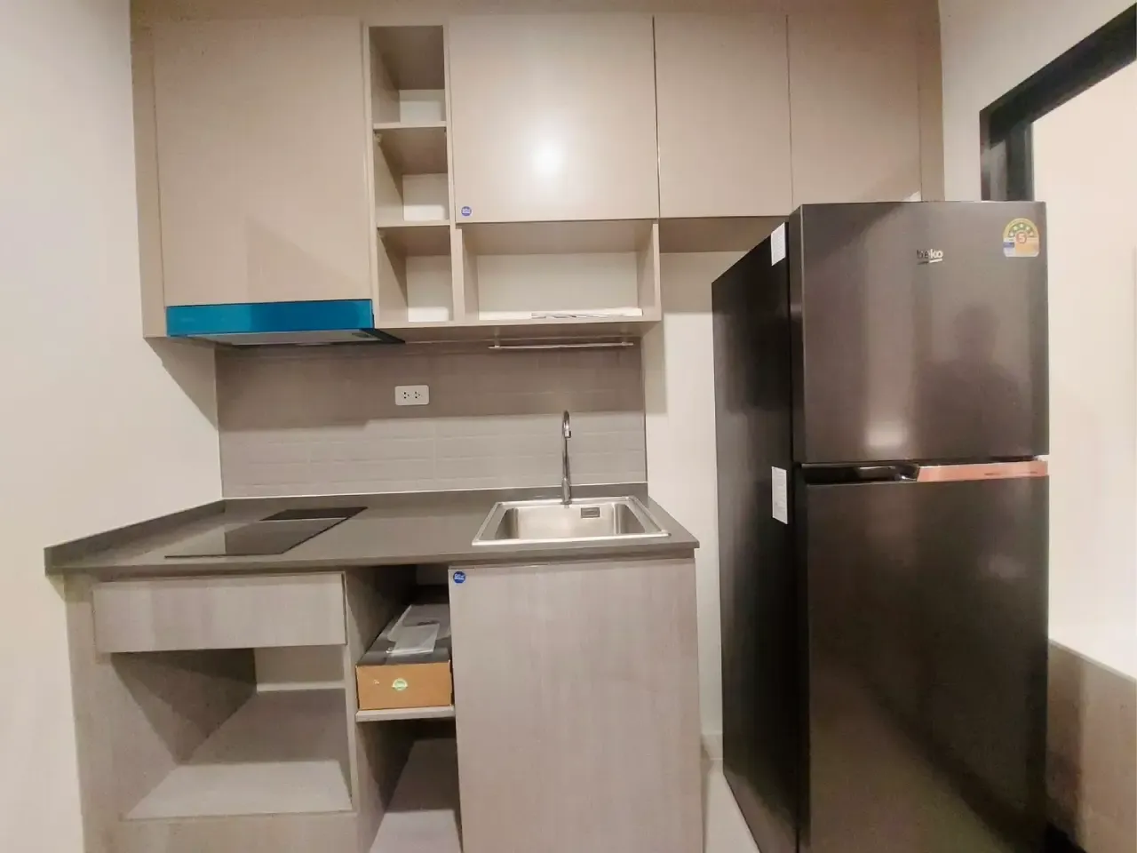 เช่าคอนโด เคาน์เตอร์ครัว @บางกะปิ กรุงเทพ