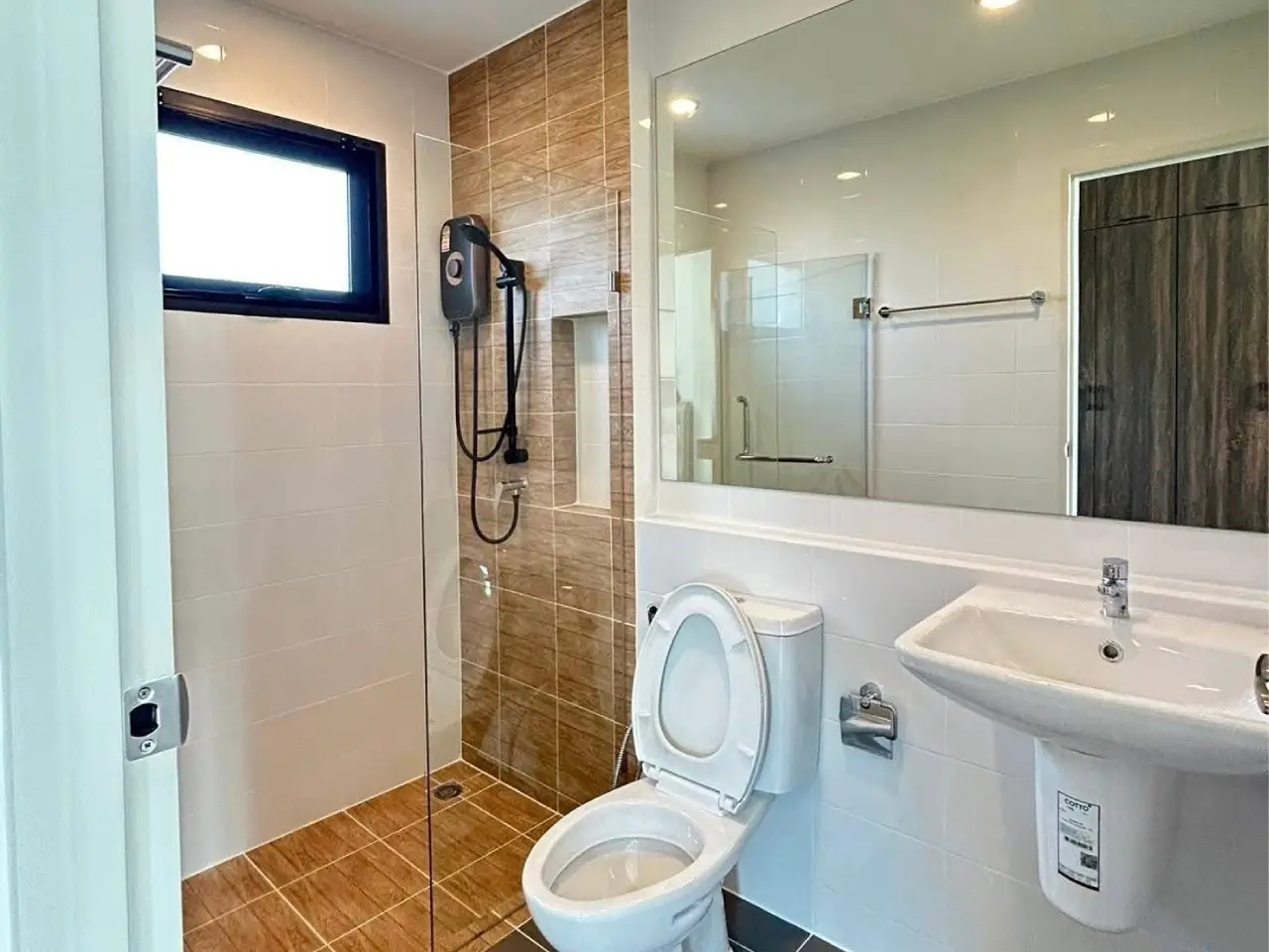 ปล่อยเช่า แกรนด์พลีโน่ สุขุมวิทบางนา ขนาด45.3 ตร.ว. ที่จอดรถ2 คัน - ห้องน้ำ