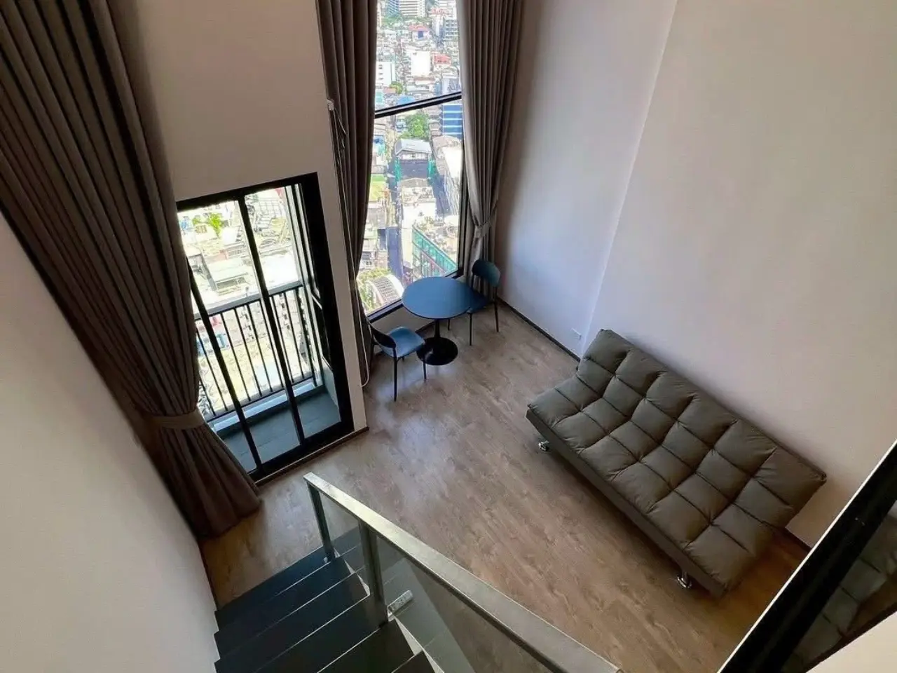 ปล่อยเช่า Soho bangkok รัชดาห้วยขวาง ชั้น20 ขนาด36 ตร.ม. คอนโด2ชั้น - ชั้นล่าง