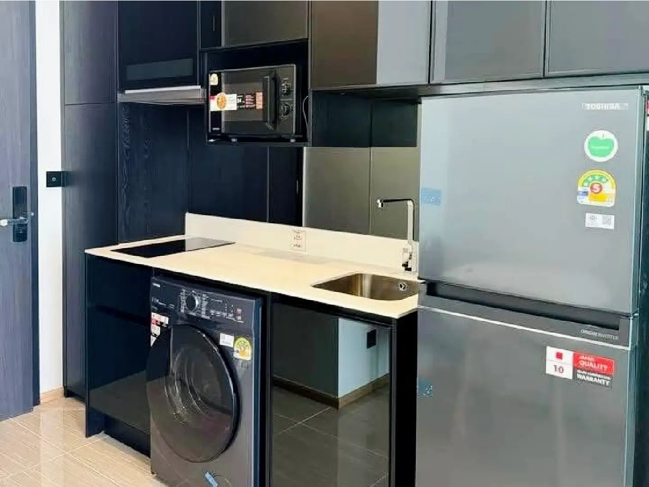 ปล่อยเช่า Noble Around Ari ชั้น36 ขนาด26.54 ตร.ม. ห้องใหญ่เฟอร์ครบ - เคาน์เตอร์ครัว