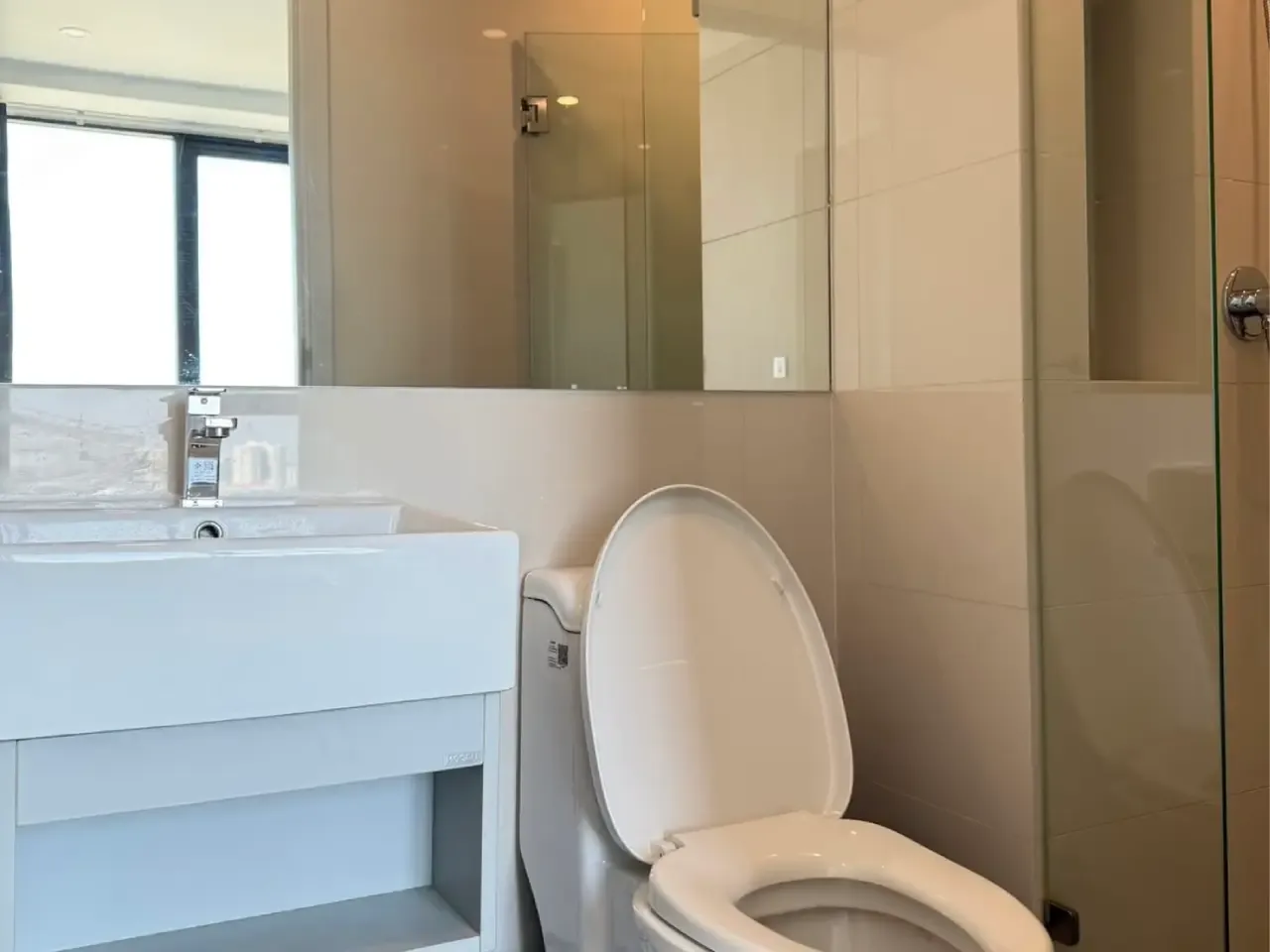 เช่าคอนโด ห้องน้ำ @สาทร กรุงเทพ