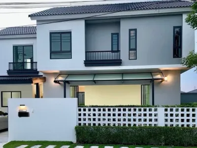 หน้าบ้าน - พิมนารา ศรีนครินทร์-บางนา ขนาด57.60 ตร.ว. ที่จอดรถ2 คัน