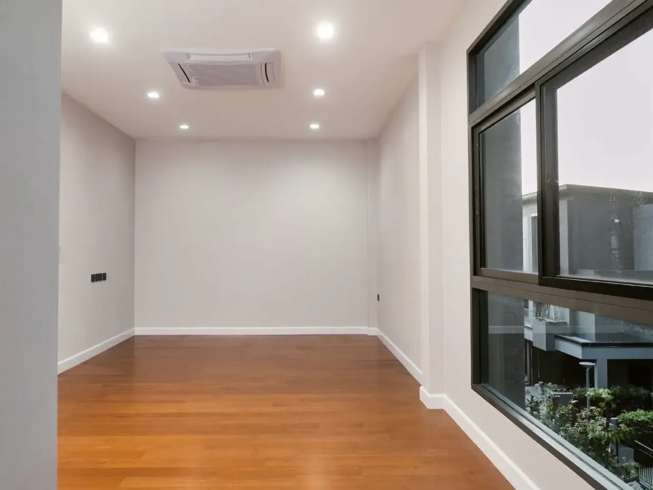 เช่าบ้าน ห้องเอนกประสงค์ @พระโขนง กรุงเทพ