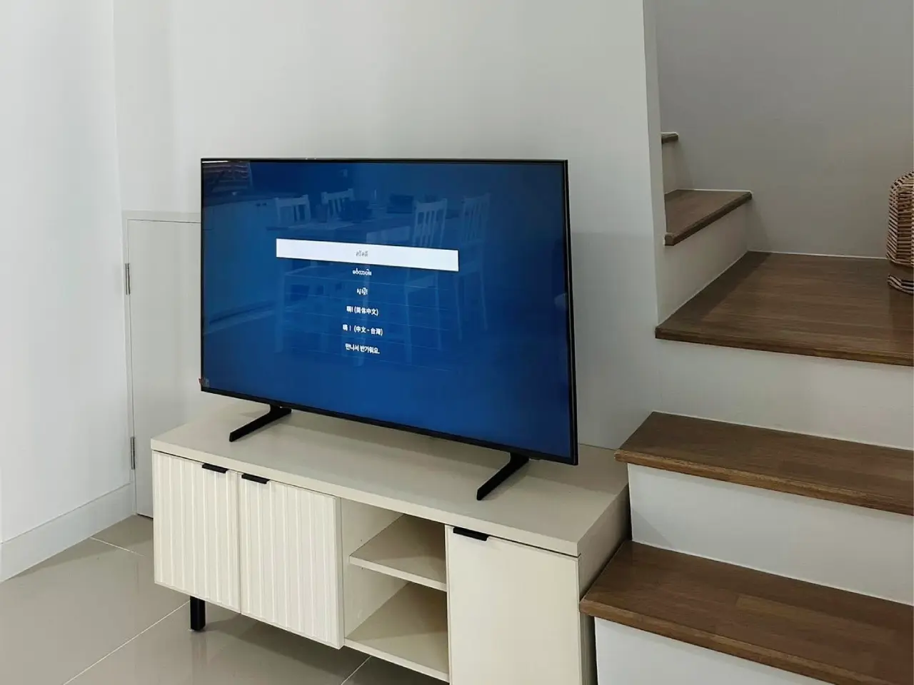 ปล่อยเช่า Pleno สุขุมวิท-บางนา2 ขนาด18 ตร.ว. ที่จอดรถ2 คัน พร้อมตกแต่ง - ชั้นวางทีวี