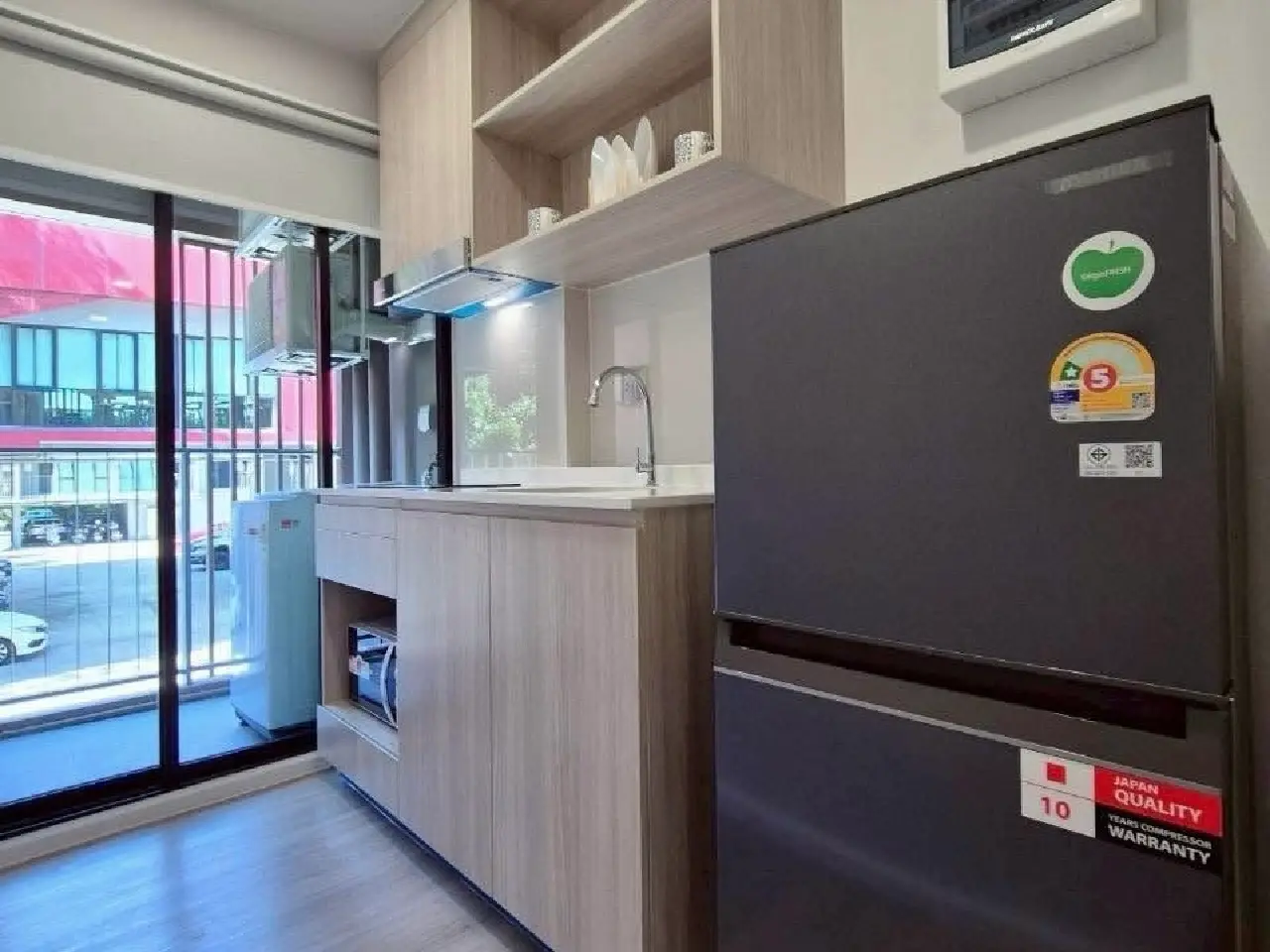 ปล่อยเช่า แอทโมซ โฟลว์ มีนบุรี ชั้น2 ขนาด28.86 ตร.ม. ตกแต่งพร้อมอยู่ - ห้องครัว