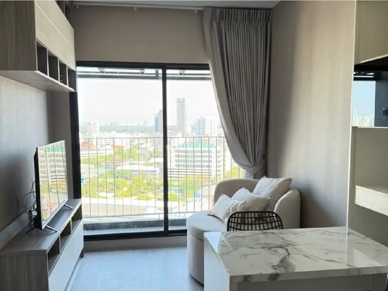 Knights Bridge Prime Sathorn ชั้น23 ขนาด24.67 ตร.ม. ห้องสวย - ห้องรับแขก